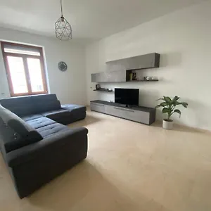  Apartamento Elegante In Centro Italia