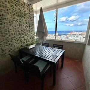  Apartamento Atico Con Vistas Al Mar Cerca Del Casco Historico España