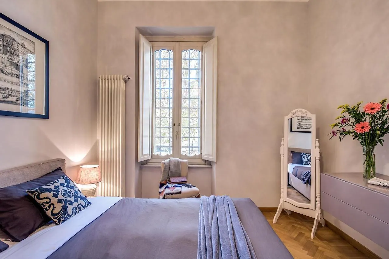 Palazzo Marescalchi Belli, Vicino Piazza Di Spagna Roma Apartamento