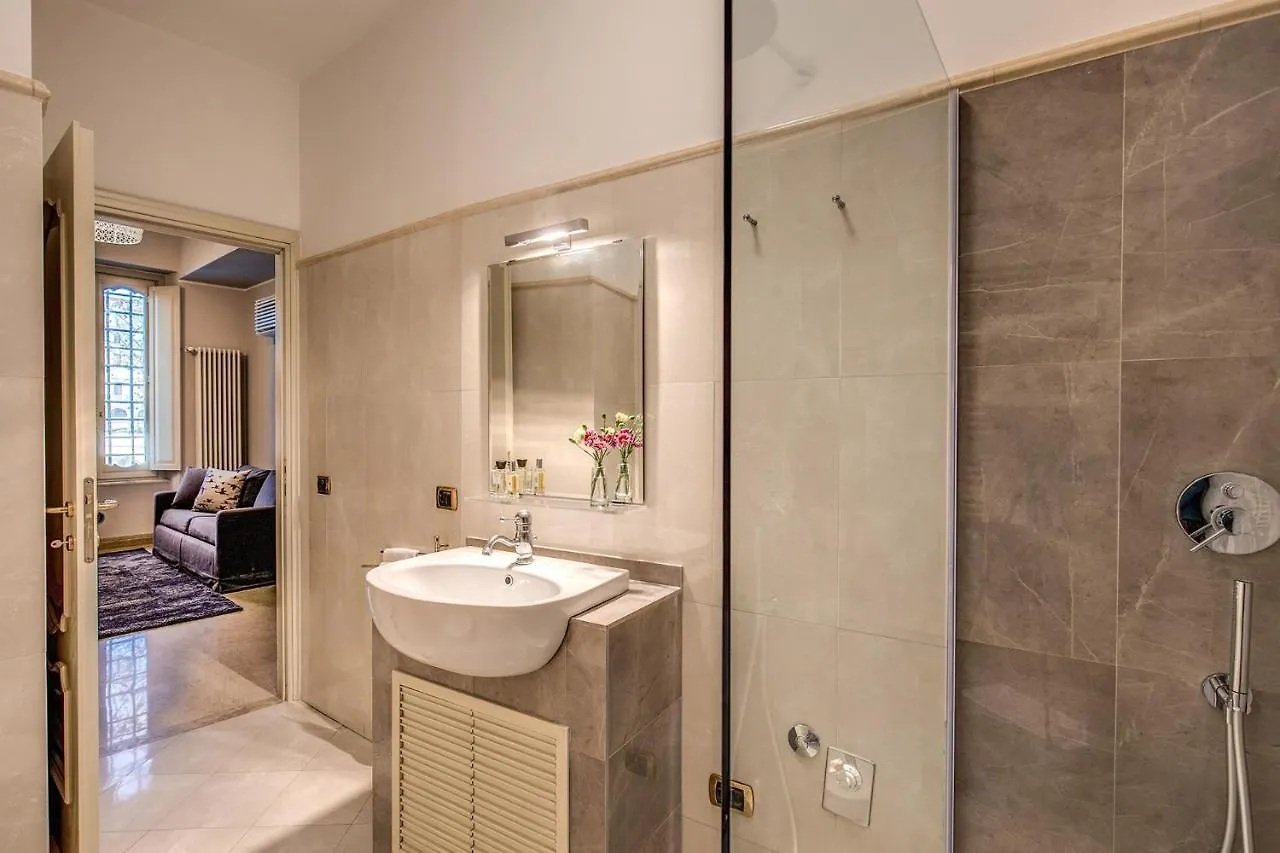 Apartamento Palazzo Marescalchi Belli, Vicino Piazza Di Spagna Roma Italia